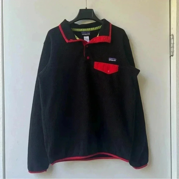 Patagonia Synchilla® Snap-T® Fleece Pullover - Black and Red - Size M - Picture 5 of 13